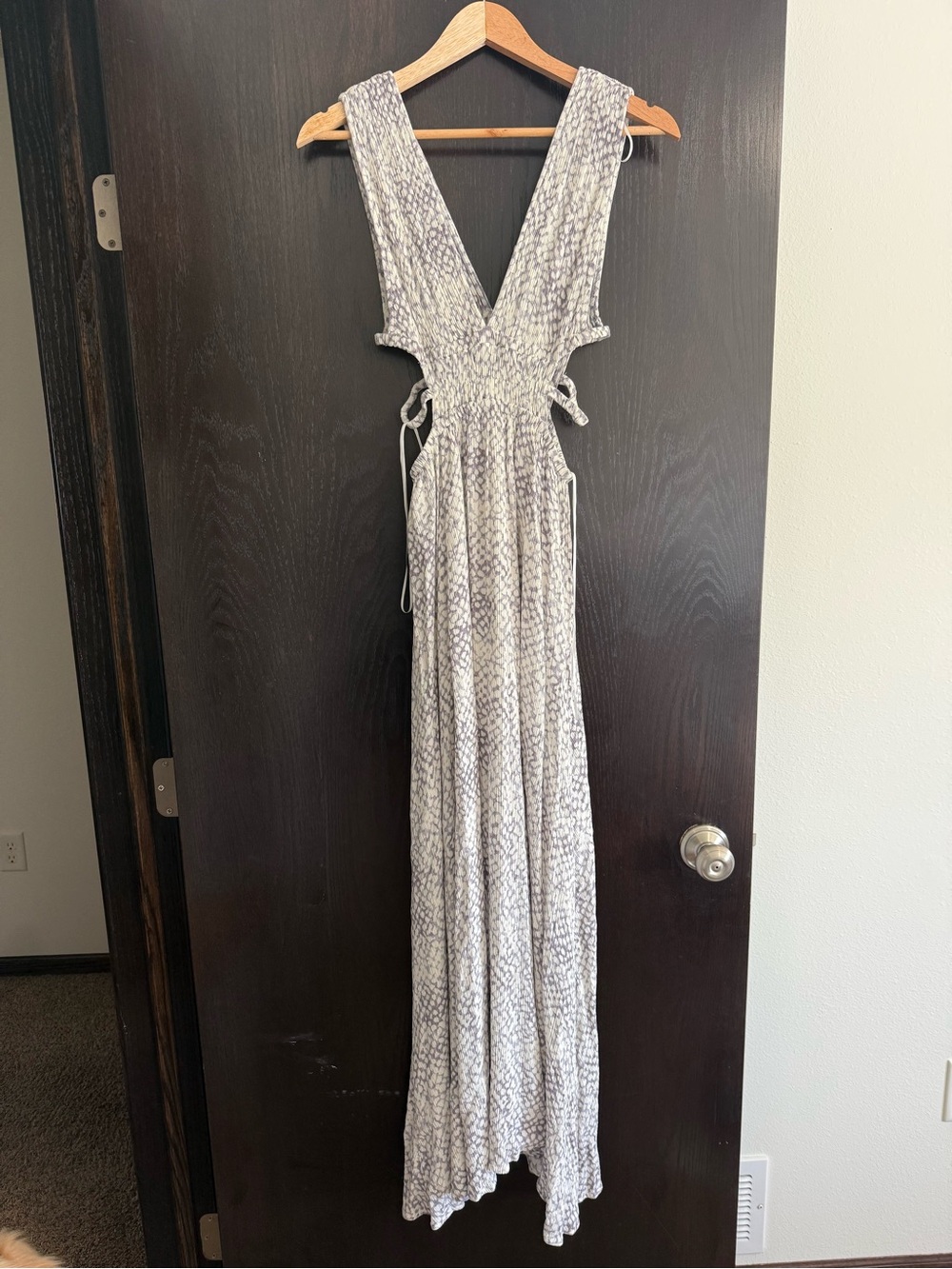 Women's Gray Patterned V-Neck Maxi Dress